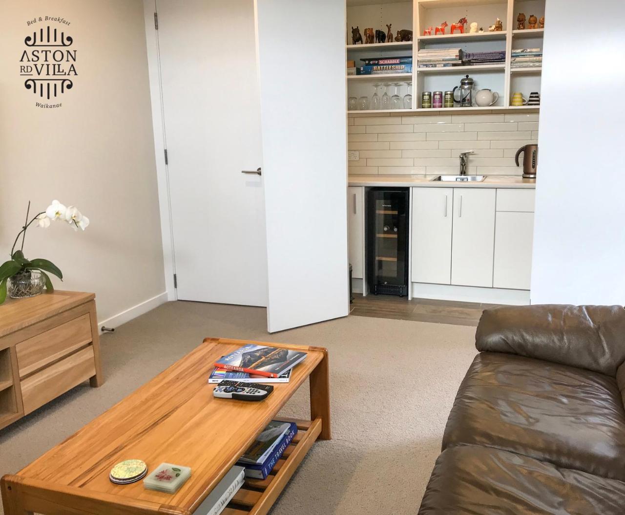 Aston Road Villa Bed & Breakfast 怀卡奈 外观 照片