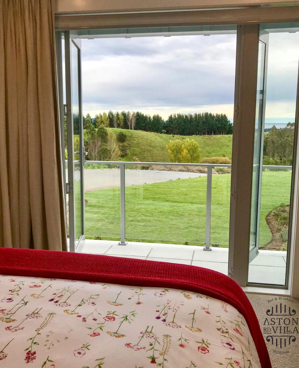 Aston Road Villa Bed & Breakfast 怀卡奈 外观 照片